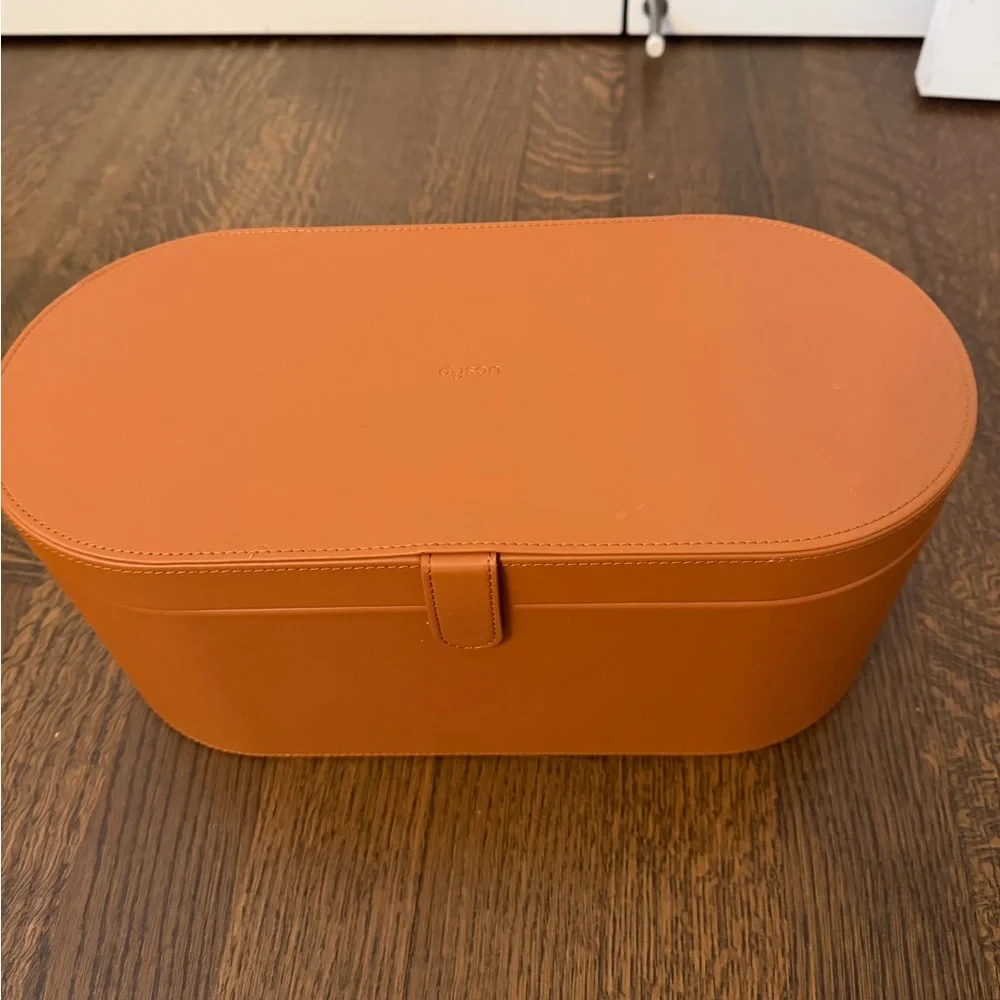 DYSON Airwrap Storage Case Hard Exterior With Magnet Snap Brown Like New - Picture 7 of 10